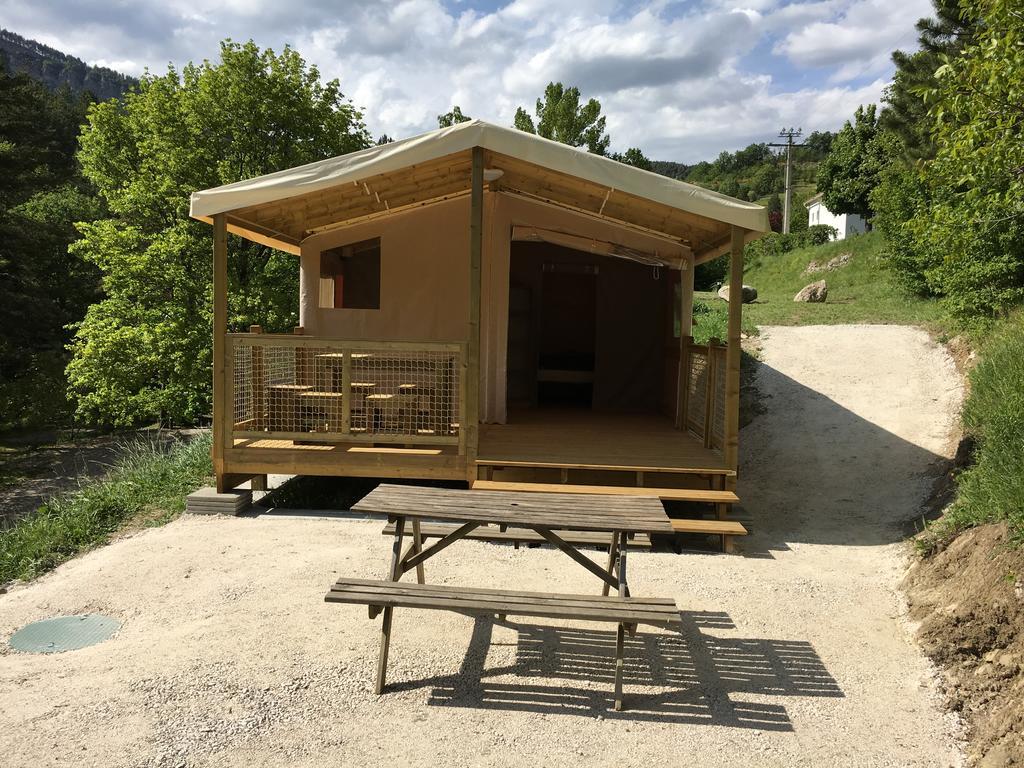 Camping Calme Et Nature Кастеллан Екстер'єр фото